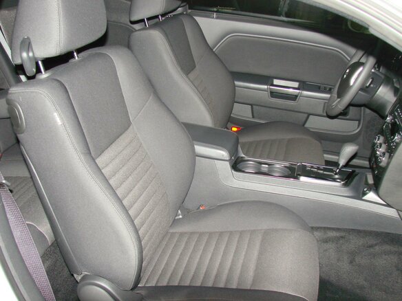 2013 Dodge Challenger III Рестайлинг, белый - вид 6