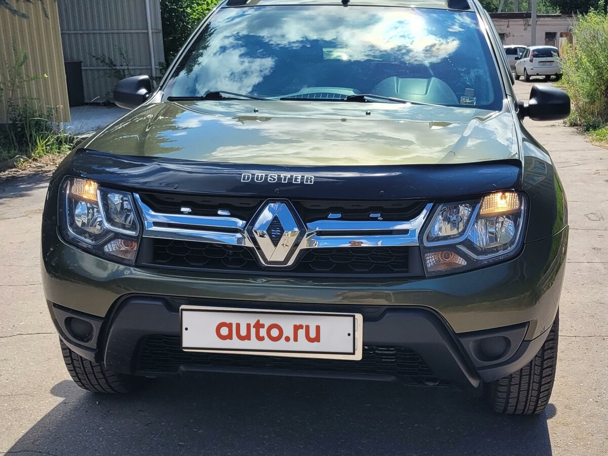 Купить б/у Renault Duster I Рестайлинг 2.0 MT (143 л.с.) 4WD бензин ...