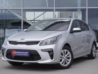2017 Kia Rio IV, серебристый, 1290000 рублей, вид 1