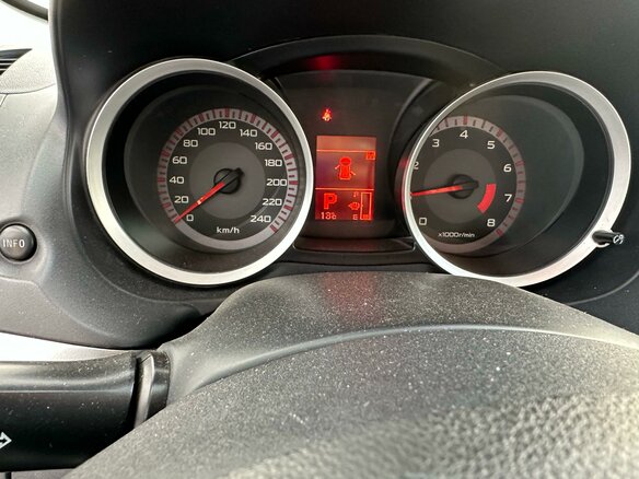 2007 Mitsubishi Lancer X, бежевый, 700000 рублей - вид 6