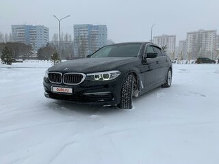 2019 BMW 5 серии 520d xDrive VII (G30/G31), чёрный, 3499000 рублей, вид 1