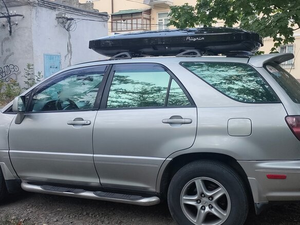 2000 Lexus RX 300 I, серебристый, 700000 рублей - вид 2