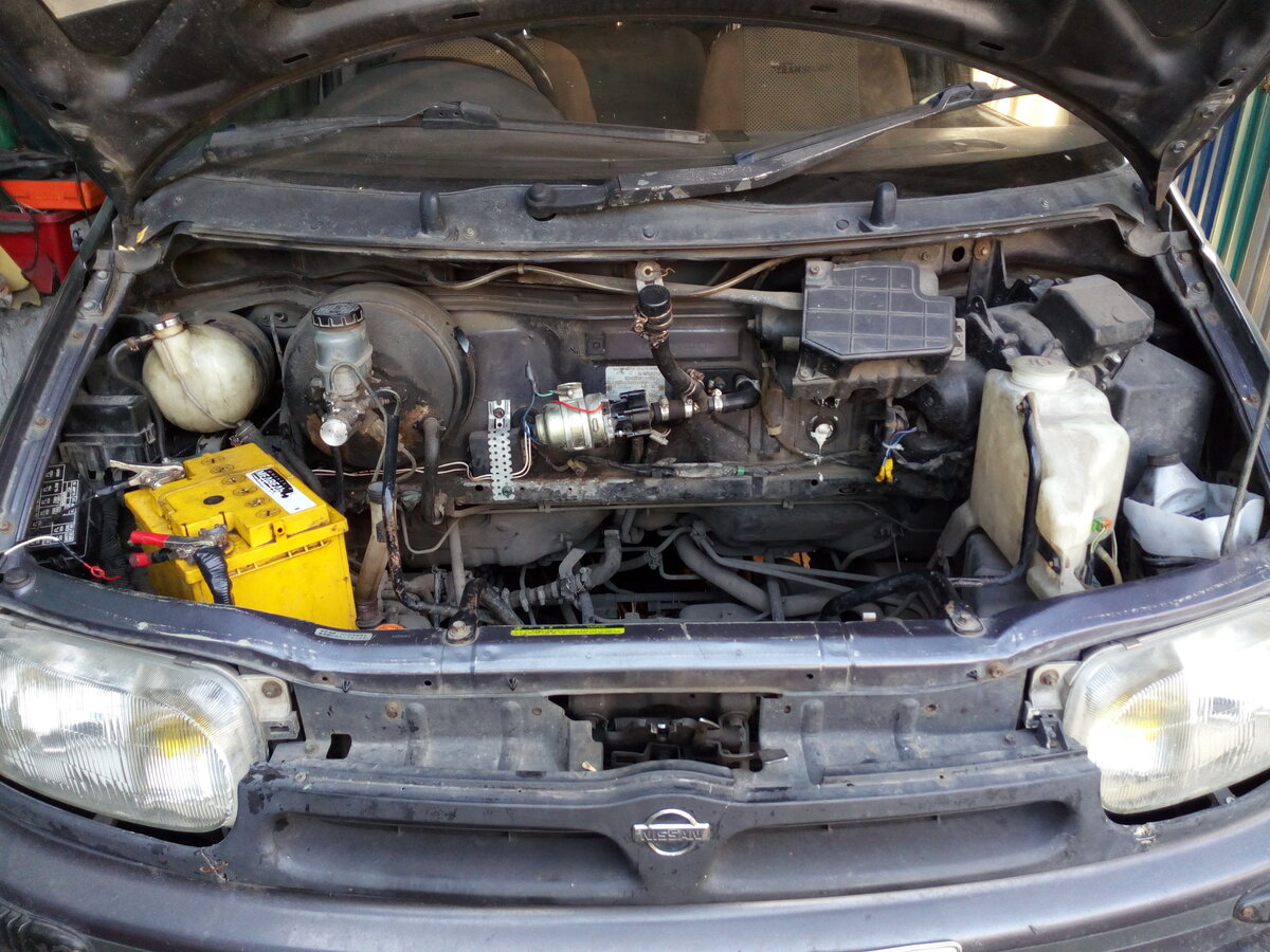 Купить б/у Nissan Serena I (C23) 2.0 AT (126 л.с.) бензин автомат во Владимире: 