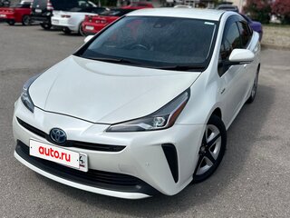 2019 Toyota Prius IV Рестайлинг (XW50), белый, 2090000 рублей, вид 1