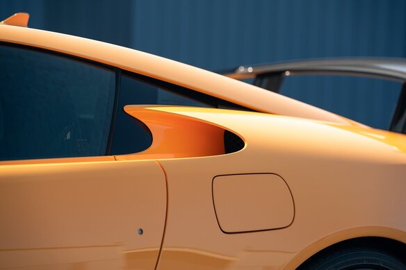 Купить б/у Lexus LFA 2010-2012 4.8 AMT (560 л.с.) бензин робот во ...
