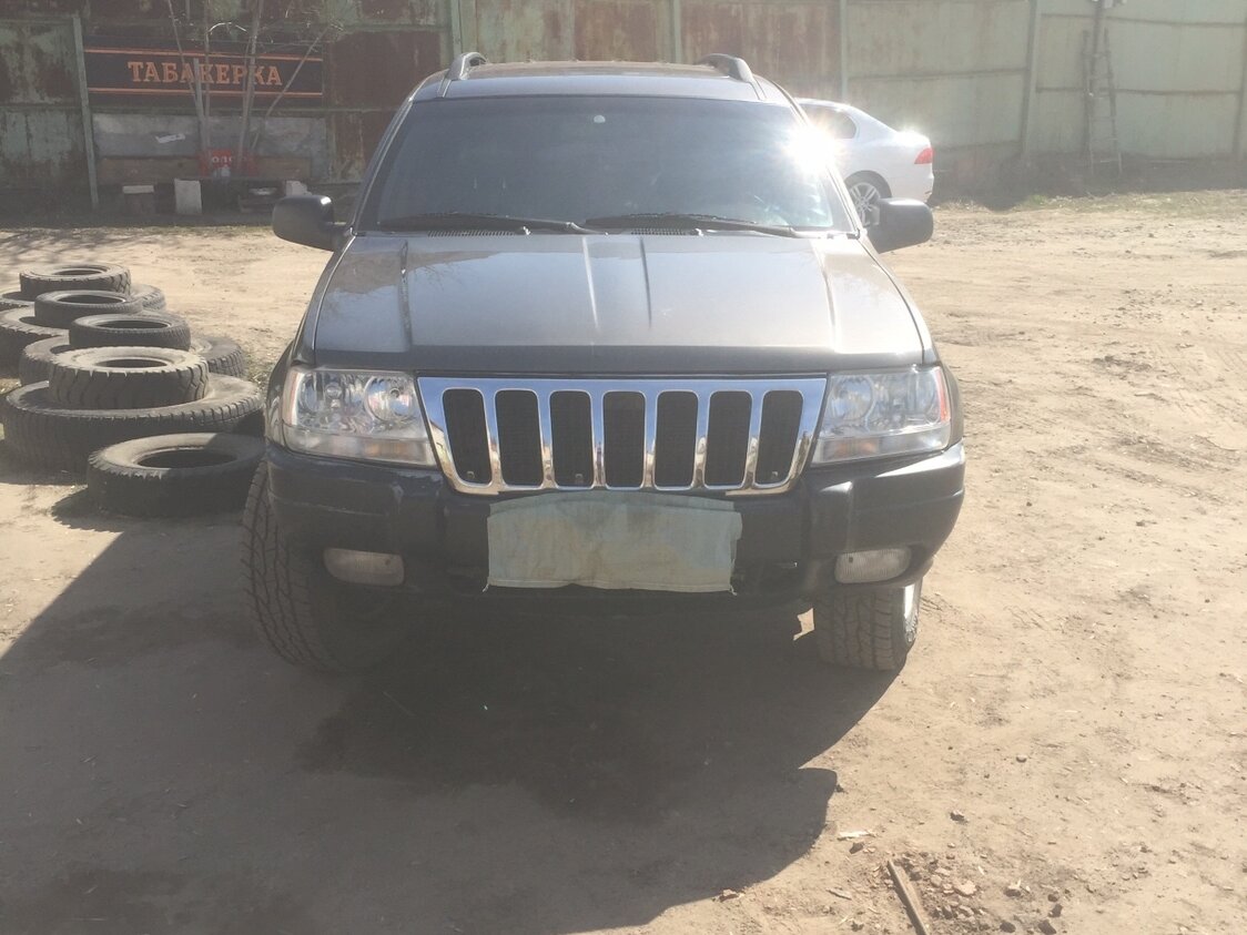 Купить б/у Jeep Grand Cherokee II (WJ) 4.0 AT (190 л.с