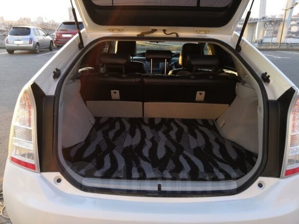 2011 Toyota Prius III (XW30), белый, 900000 рублей - вид 7