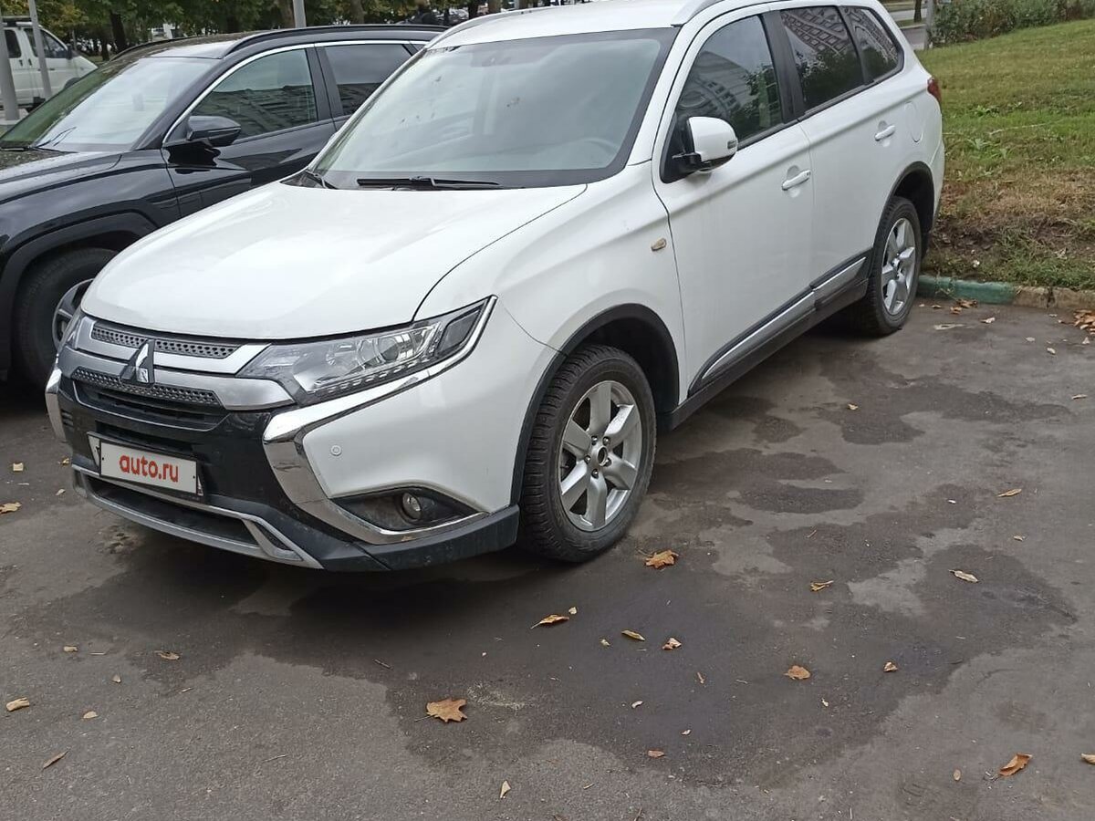Купить б/у Mitsubishi Outlander III Рестайлинг 3 2.0 CVT (146 л.с ...