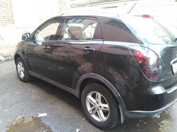 2012 SsangYong Actyon II, чёрный - вид 2