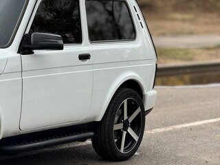 2017 Lada (ВАЗ) 2121 (4x4) Urban I Рестайлинг, белый, 970000 рублей, вид 1
