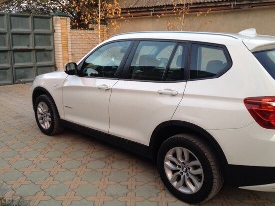 2013 BMW X3 30d xDrive II (F25), белый - вид 2