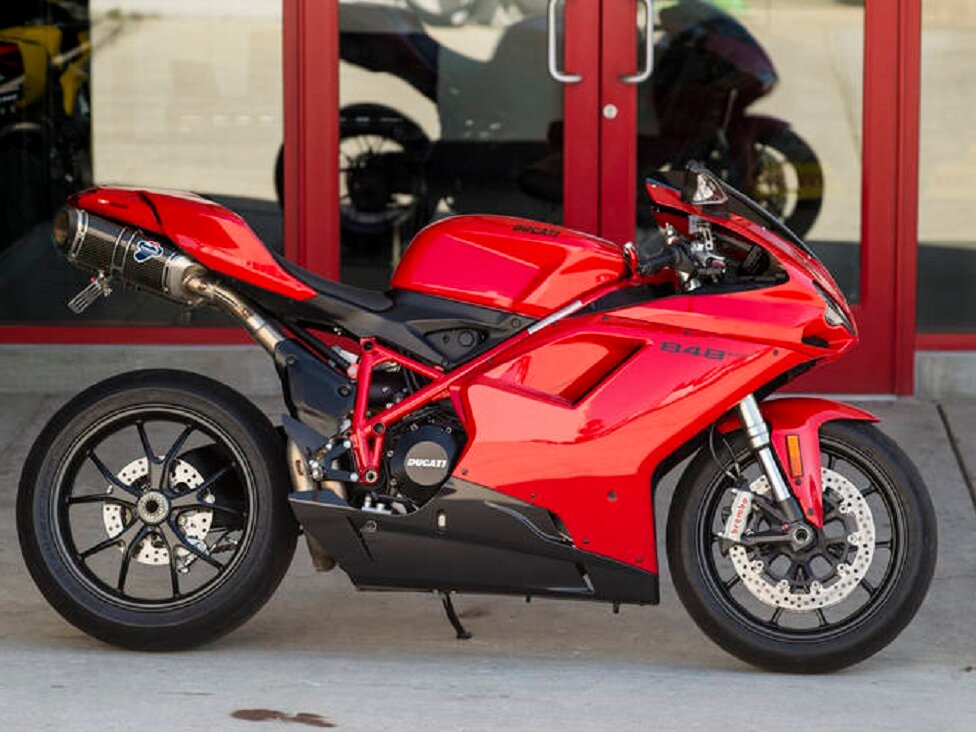 Ducati 848