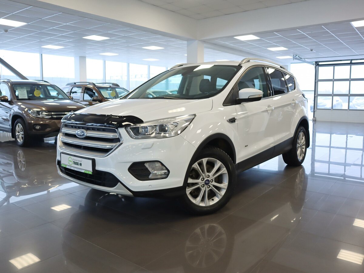 Купить б/у Ford Kuga II Рестайлинг 1.5 AT (150 л.с.) 4WD бензин автомат ...