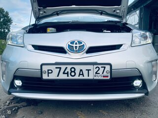 2012 Toyota Prius PHV ZVW35 III Рестайлинг (XW30), серебристый, 1650000 рублей, вид 1