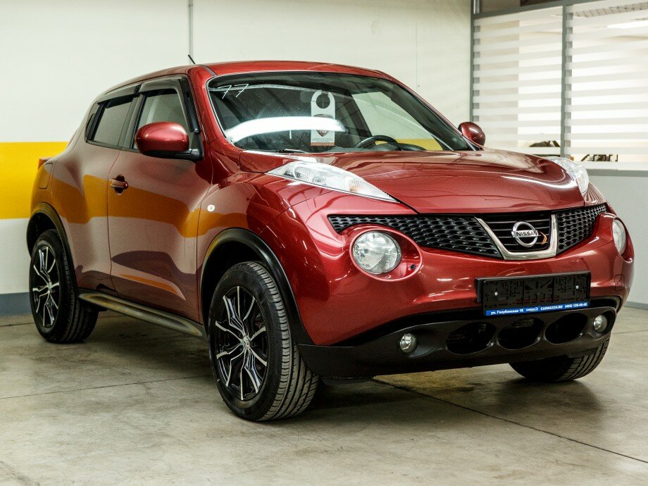Nissan Juke красный 2016