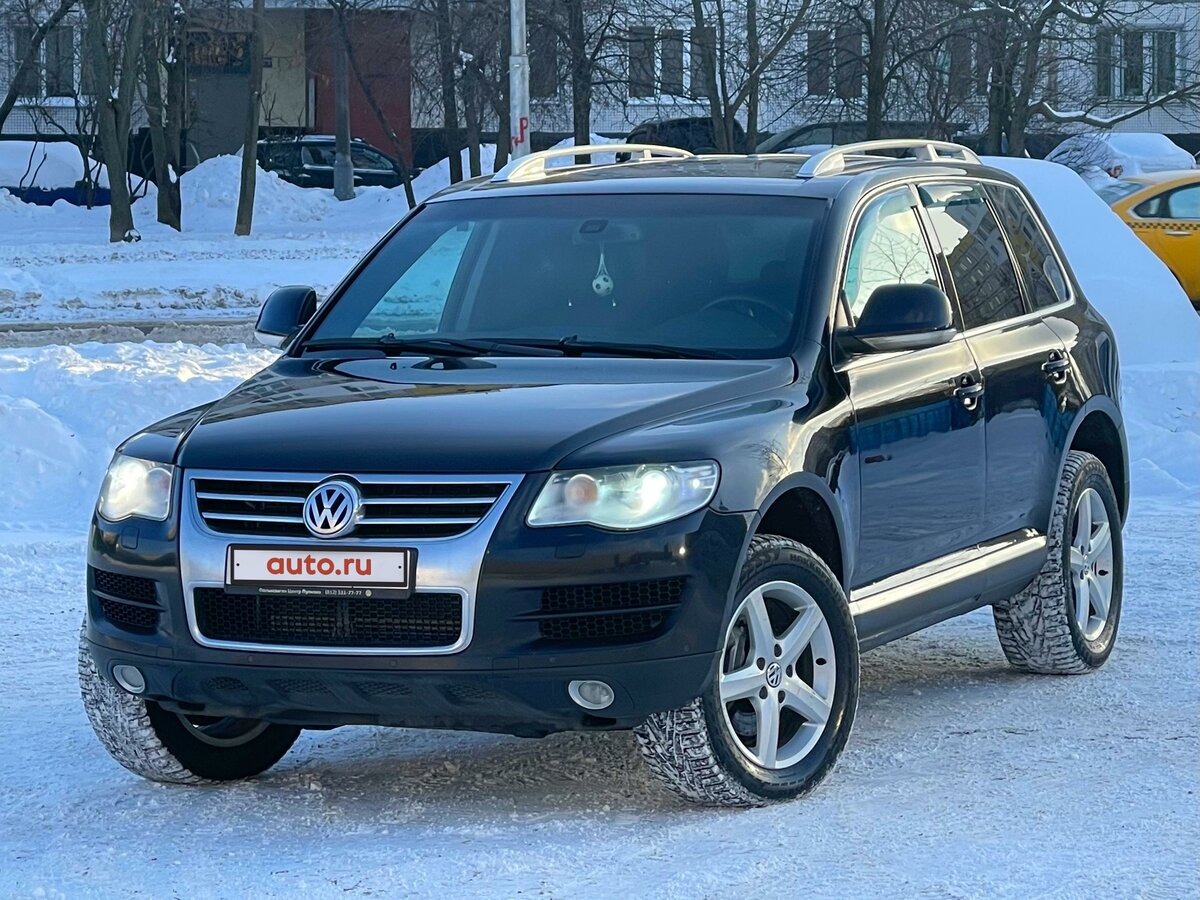 Туарег 2008 года в лесу