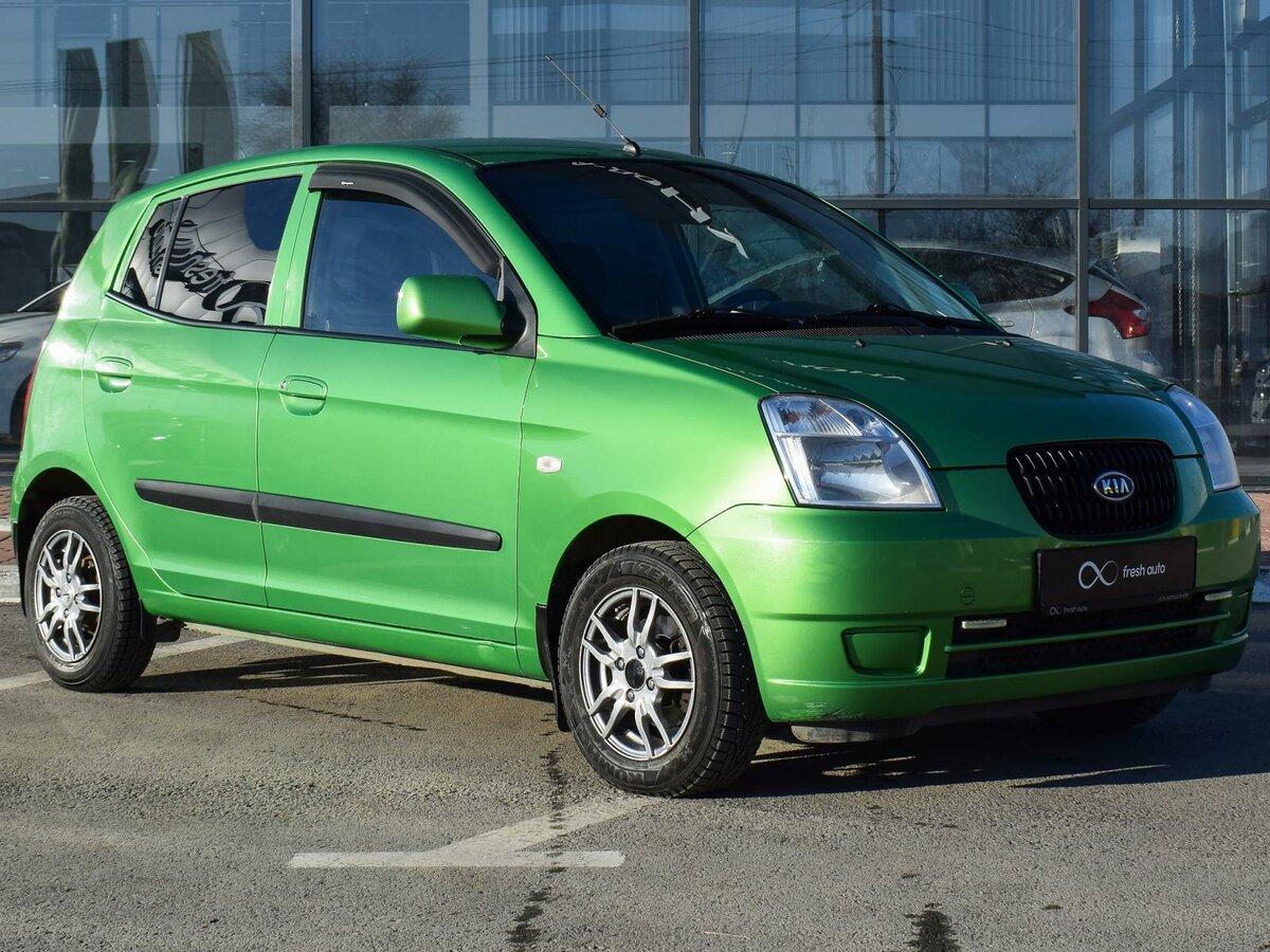 Kia Picanto зеленая