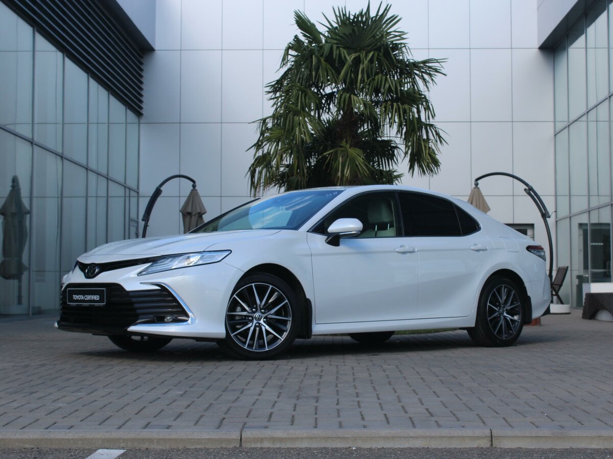 Купить б/у Toyota Camry VIII (XV70) Рестайлинг 2.5 AT (200 л.с.) бензин ...