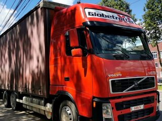 2004 Volvo FH, красный, 3500000 рублей, вид 1