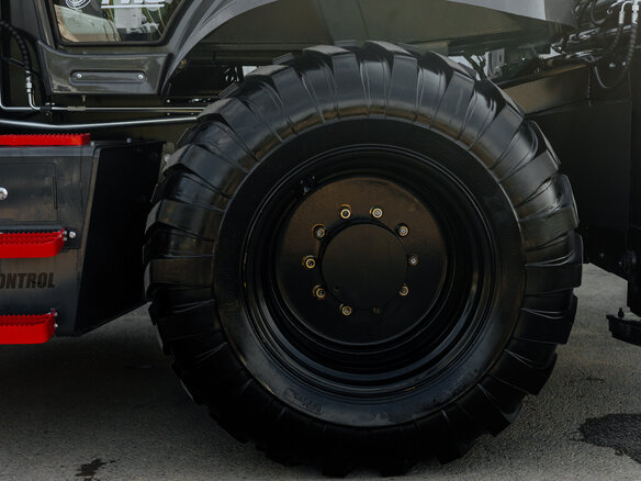 2025 Bull 4SX-F, чёрный, 6990000 рублей - вид 3