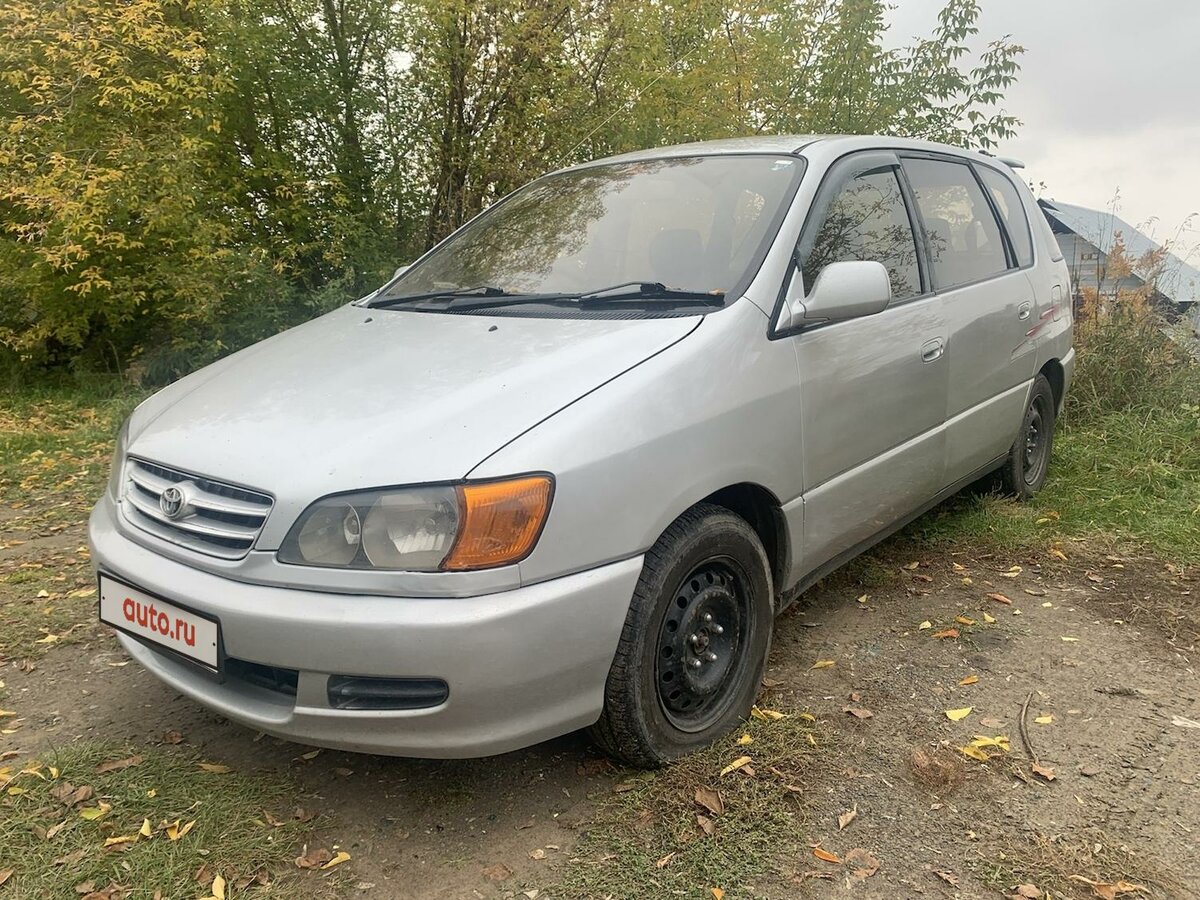 Купить б/у Toyota Ipsum I (M10) 2.0 AT (135 л.с.) бензин автомат в ...