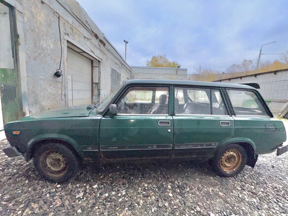 Купить б/у Lada (ВАЗ) 2104 1984-2012 5-speed 1.5 MT (72 л.с.) бензин ...