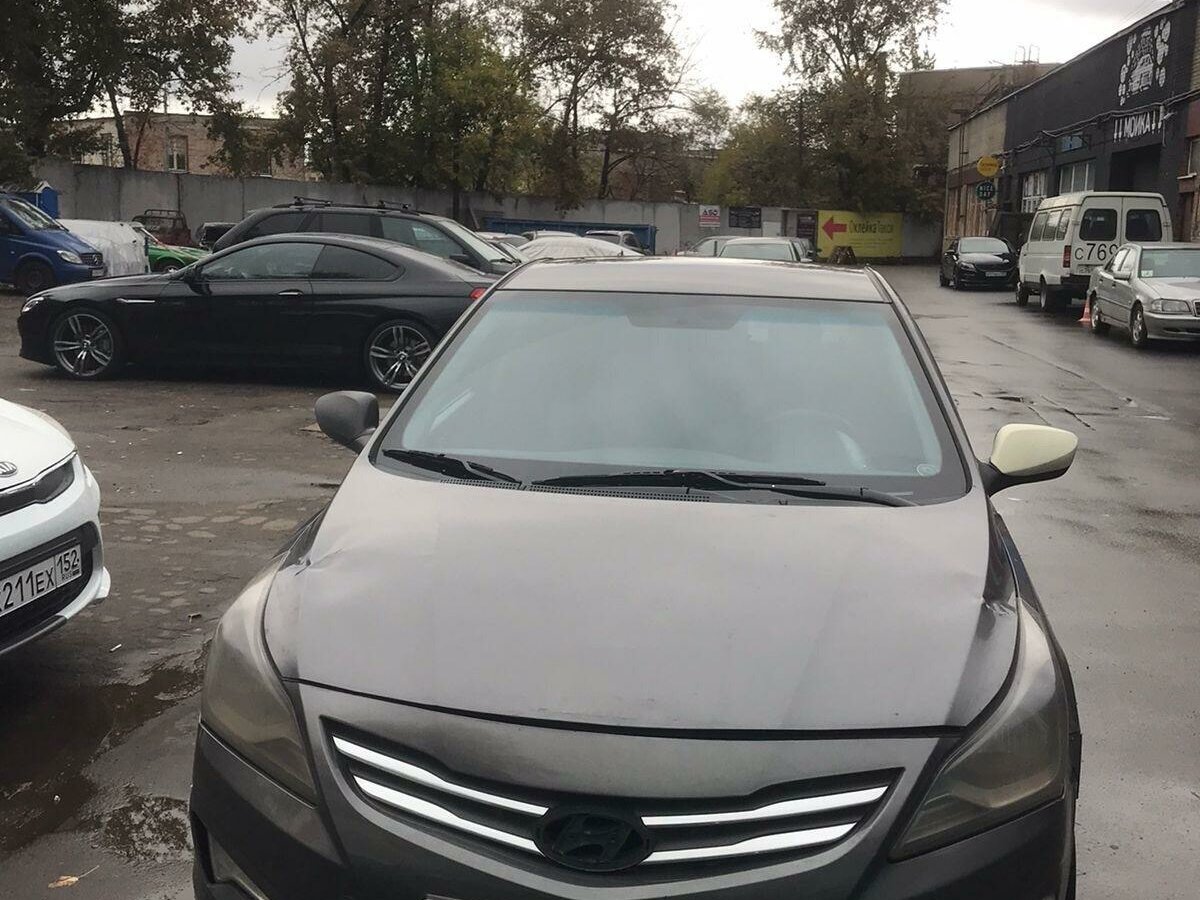 Купить б/у Hyundai Solaris I Рестайлинг 1.4 MT (107 л.с.) бензин ...