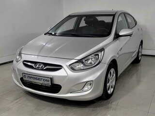 2011 Hyundai Solaris I, серебристый, 765000 рублей, вид 1