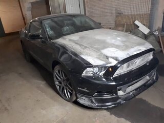 2012 Ford Mustang V Рестайлинг, чёрный, 4500000 рублей, вид 1