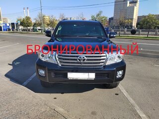 2015 Toyota Land Cruiser 200 Series Рестайлинг 1, чёрный, 20500000 рублей, вид 1