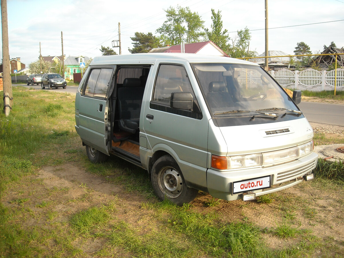 Ниссан Ванетте 2000 года