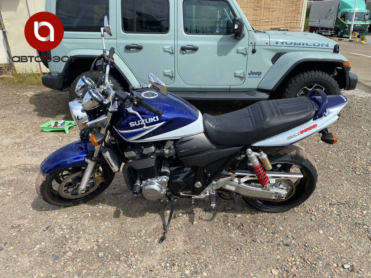 Жалаңаш армян әйелдерінің жеке суреттері