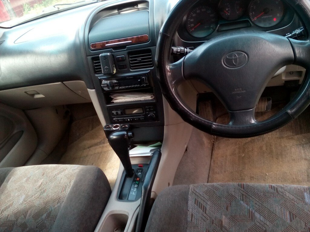 Toyota Caldina 1998