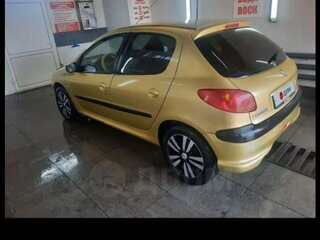 2003 Peugeot 206, жёлтый, 135000 рублей, вид 1
