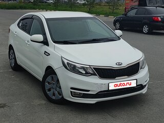2016 Kia Rio III Рестайлинг, белый, 690000 рублей, вид 1