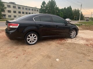 2011 Toyota Avensis III, чёрный, 900000 рублей, вид 2