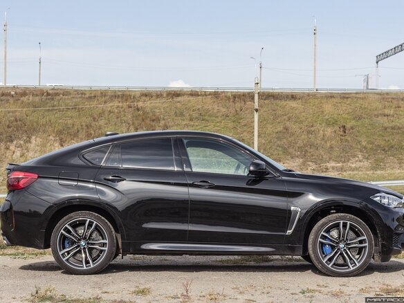 2018 BMW X6 M II (F86), чёрный - вид 4