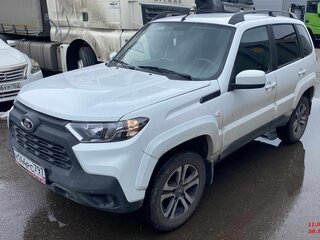 2024 Lada (ВАЗ) Niva I Рестайлинг (Travel), белый, 1333000 рублей, вид 1