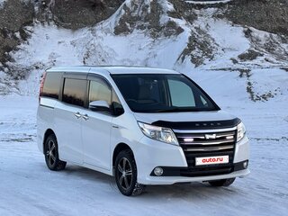 2014 Toyota Noah III (R80), белый, 1795000 рублей, вид 1