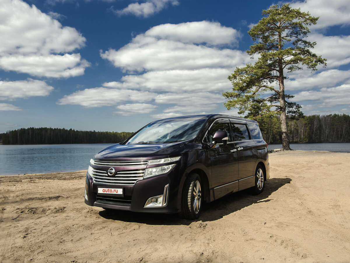 Nissan Elgrand e52
