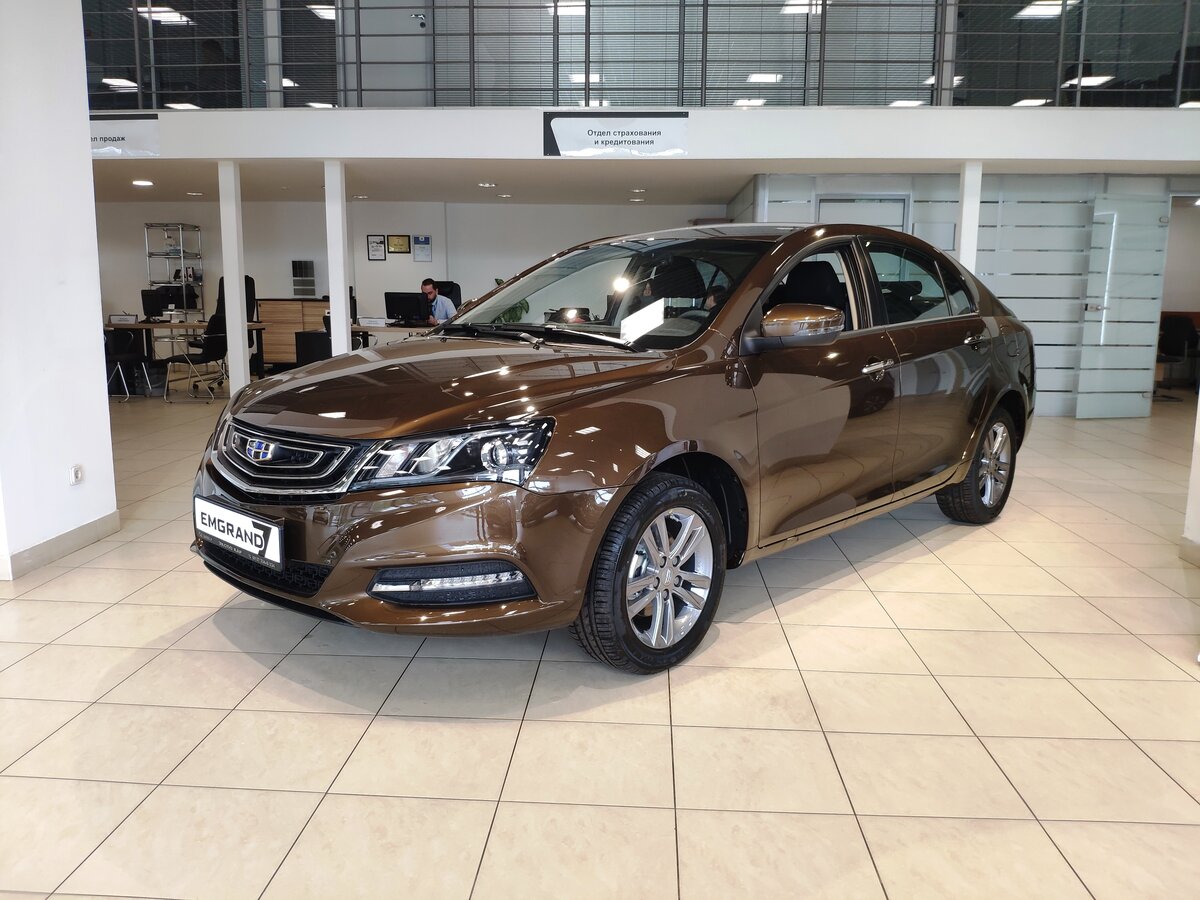 Купить б/у Geely Emgrand бензин механика в Ставрополе: красный 2014 седан 2014 г