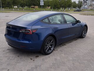 2022 Tesla Model 3 Standart Plus I, синий, 2100613 рублей, вид 4