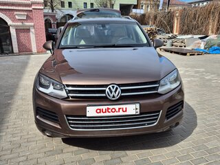 2011 Volkswagen Touareg II, коричневый, 1600000 рублей, вид 1