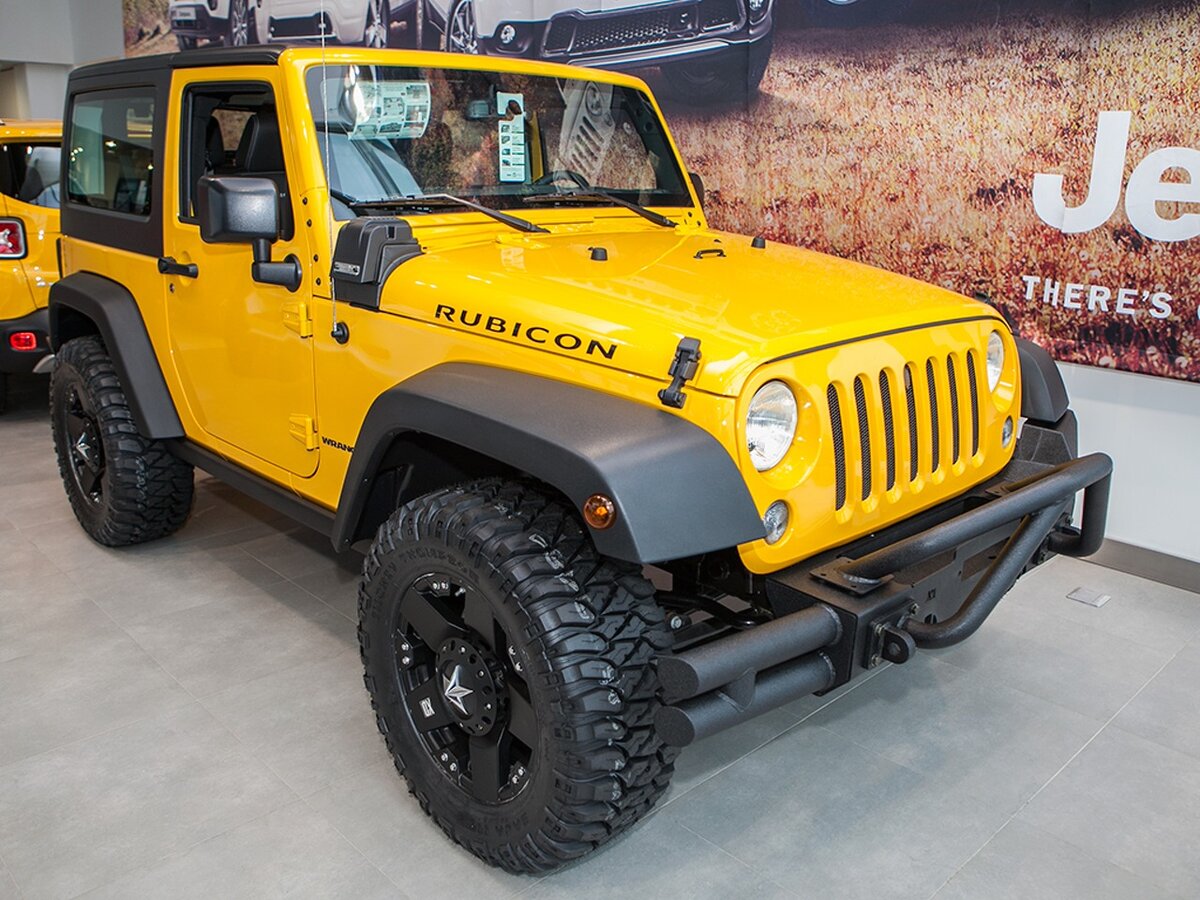 Трехдверный джип Wrangler