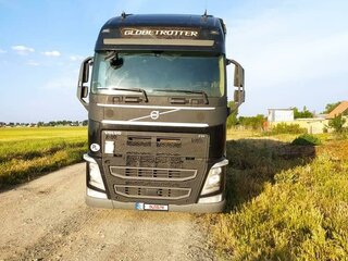 2016 Volvo FH, чёрный, 11000000 рублей, вид 1
