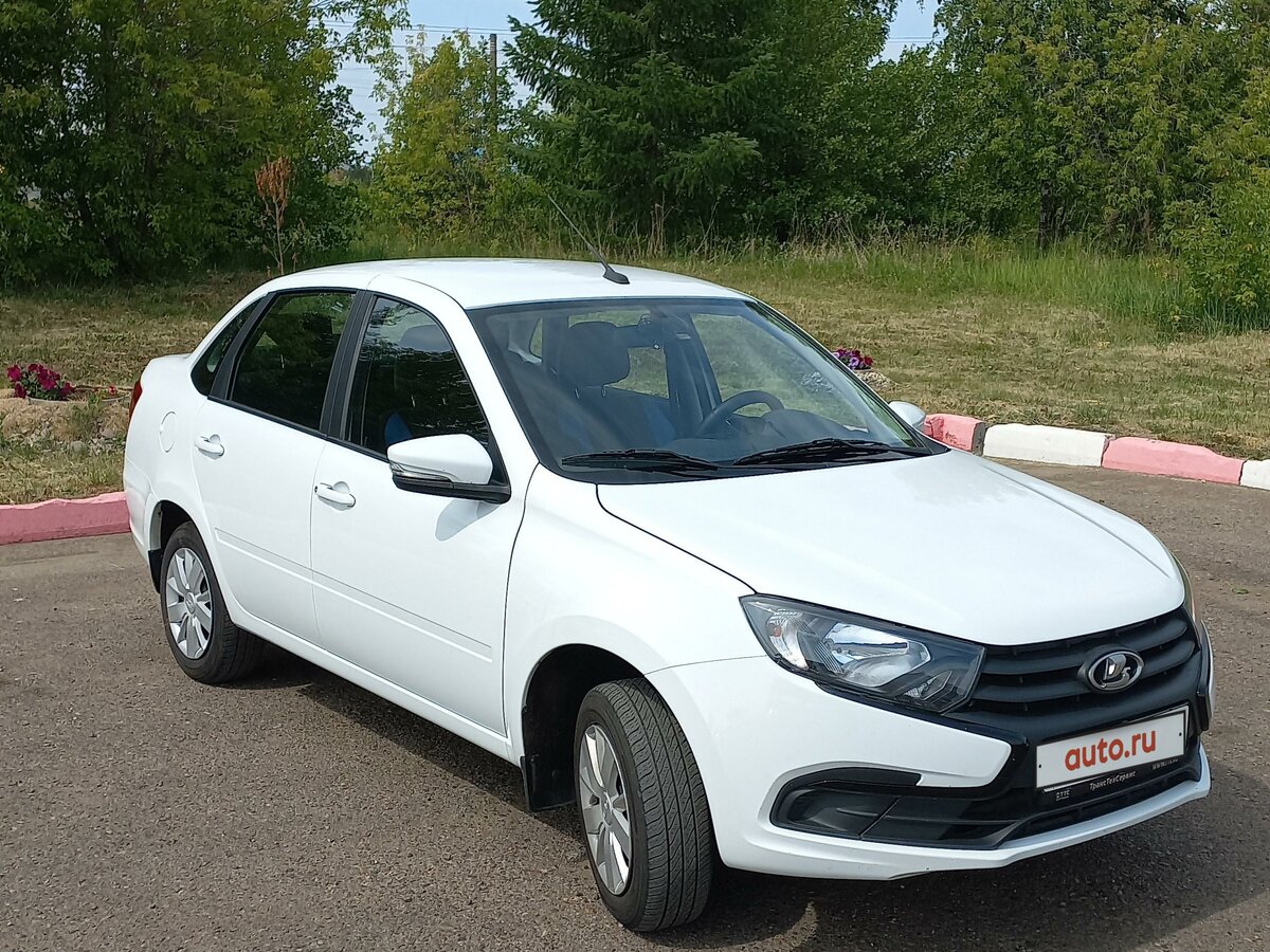 Купить б/у Lada (ВАЗ) Granta I Рестайлинг 1.6 MT (90 л.с.) бензин ...