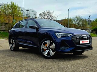 2020 Audi e-tron 55 I, синий, 5000000 рублей, вид 1