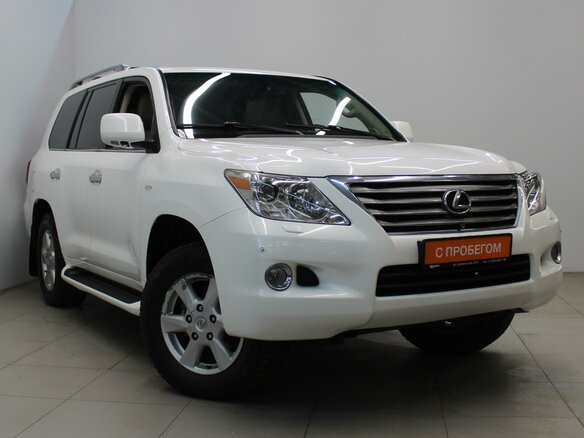 2008 Lexus LX 570 III, белый - вид 1