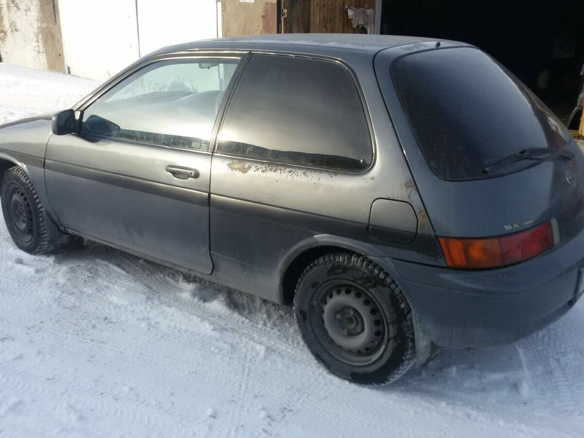 toyota corsa хэтчбек