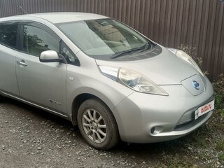 2011 Nissan Leaf I (ZE0/AZE0), серый, 495000 рублей, вид 1